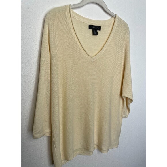Tahari Small Linen Sweater Pale Yellow Knit V-Neck 3/4 Sleeve Pullover Oversized - Picture 2 of 8
